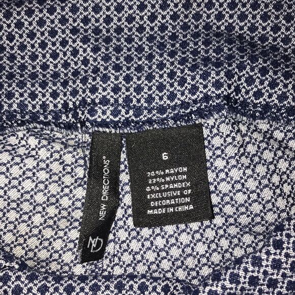 New Directions Navy Patterned Stretchy Pants - Picture 3 of 6